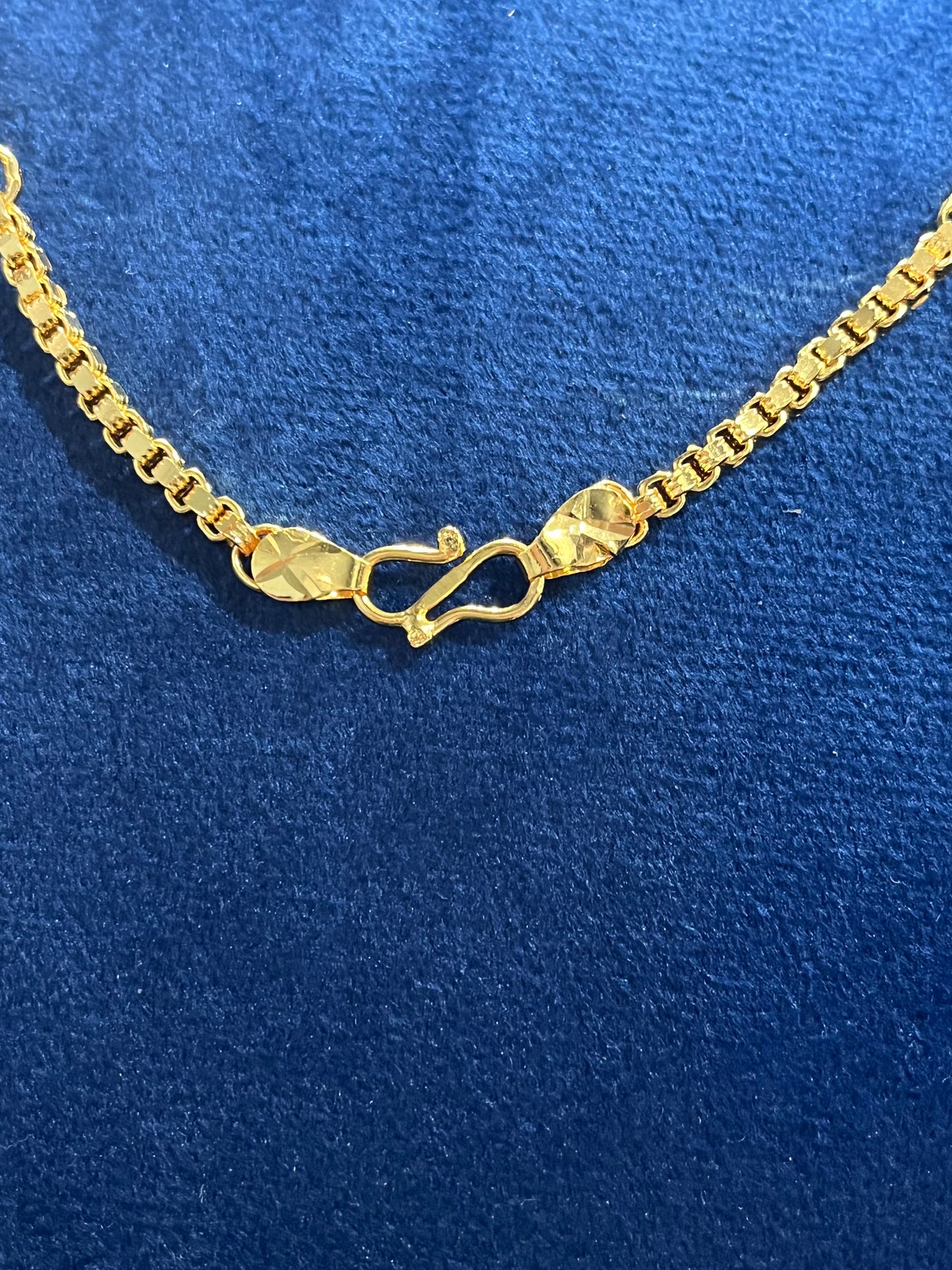 Box "S" Chain