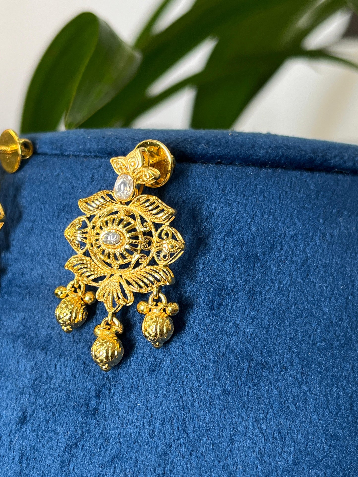 Royal Kanak Pendant Set